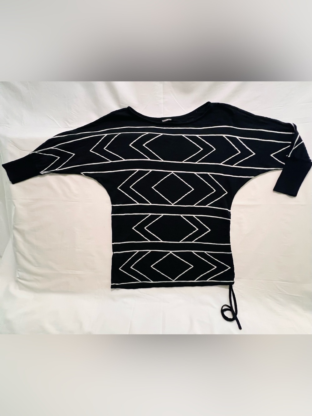 EXPRESS Black Geometric Dolman Sleeve Top
